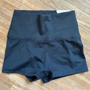 offline by aerie goals 2" super shortie size m